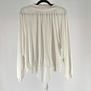 Elegant White Bodysuit for Chic Style